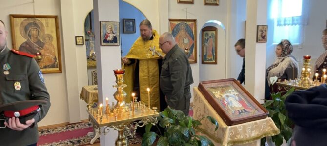 Молебен с казаками станиц Верхнекондинская и Югорская